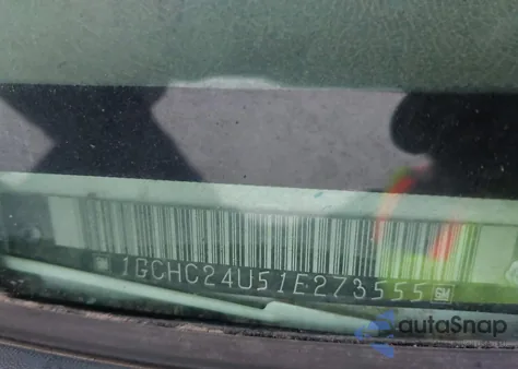 2001 Chevrolet Silverado 2500Hd z USA, uszkodzony, nr VIN 1GCHC24U51E273555